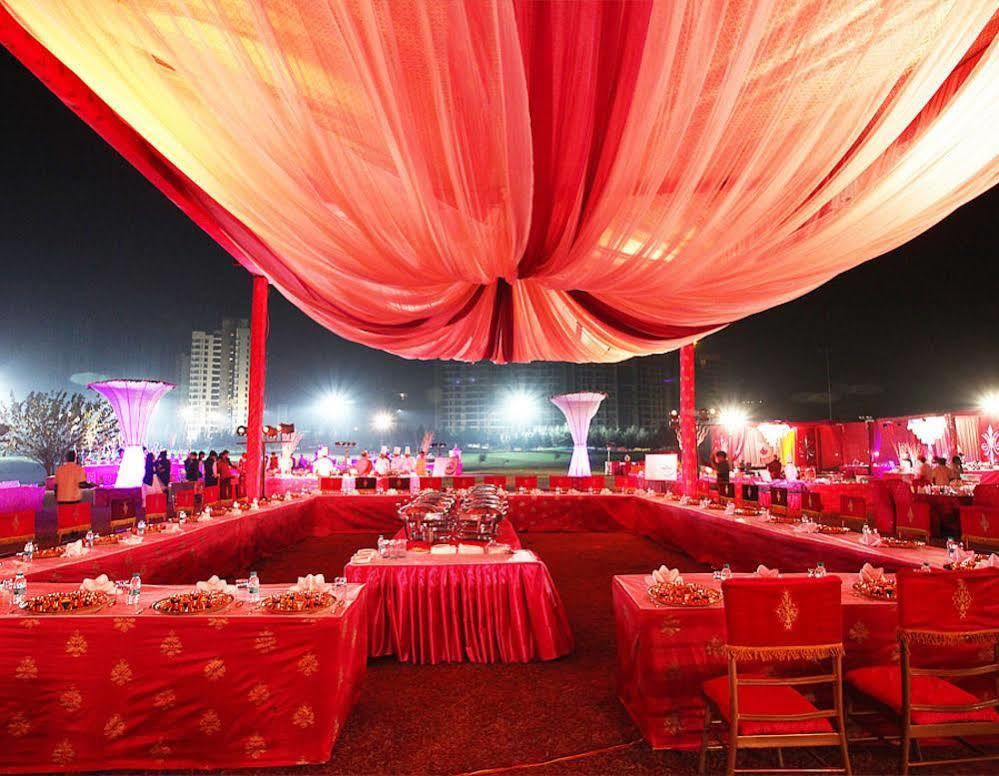 Hotel Golf View Noida Exterior photo