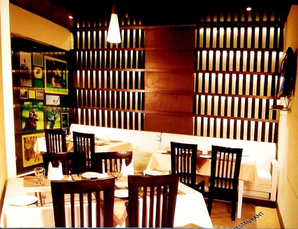 Hotel Golf View Noida Restaurant photo